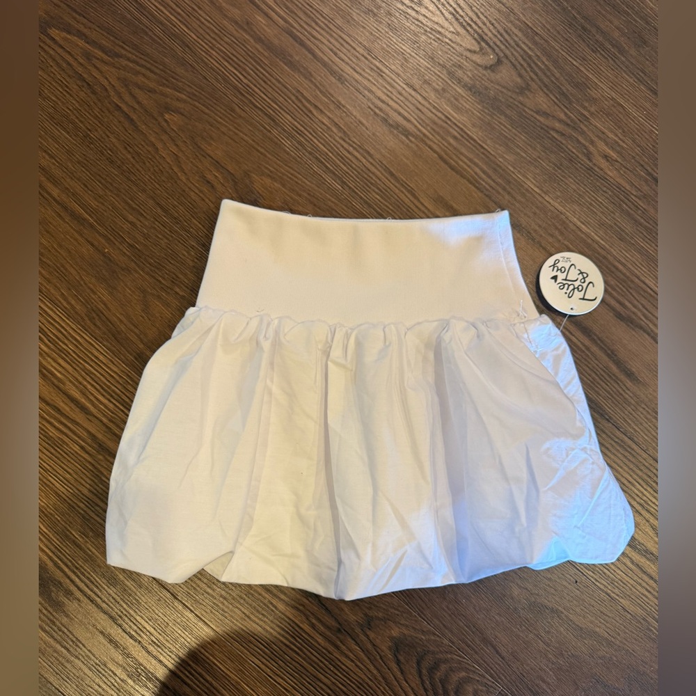 White Bubble Skirt - Picture 2 of 5